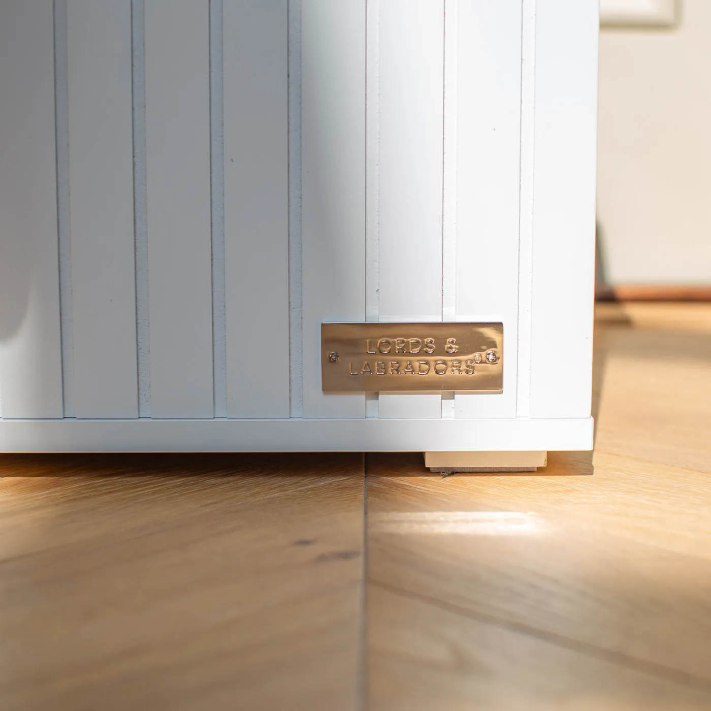 Wooden Pet Feeder in White by Lords & Labradors